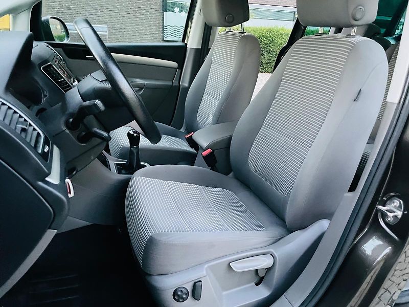 Seat Alhambra 2.0TDI MANUÁL 7MÍST SERVISKA - fotka 34 z 50