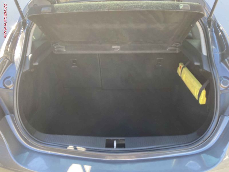 Opel Astra (2013) 1.4T, AC, temp - fotka 7 z 15