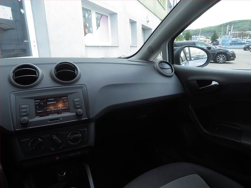 Seat Ibiza (2016) 1.2 TSI, Serv.kniha - fotka 8 z 16