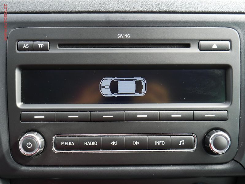 Škoda Rapid (2012) 1.2 TSi, Výhřev sed, AC - fotka 14 z 16