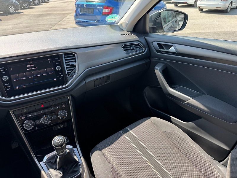 Volkswagen T-Roc (2018) Design 1.0 TSI 85kW - fotka 14 z 35