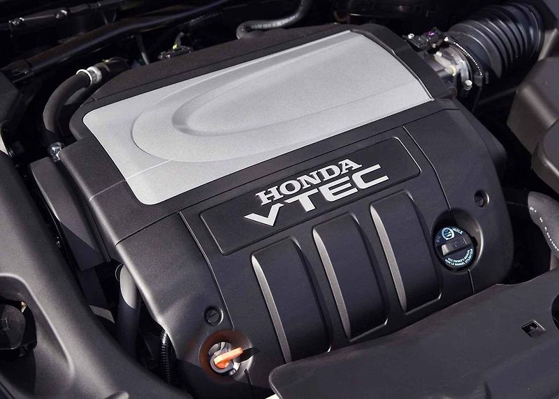 Honda Legend se dnes v bazarech prodává jen po kusech. Stačí na ni ale 200 tisíc korun.