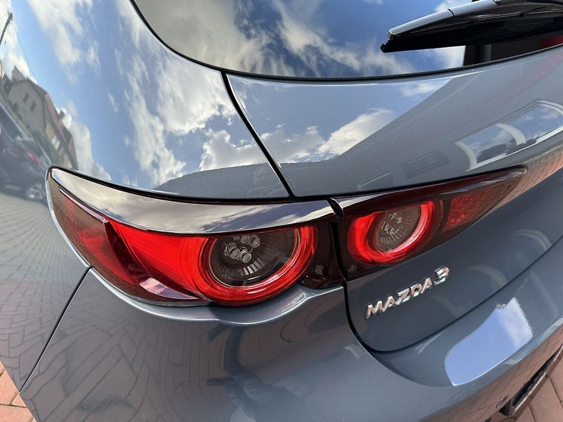 Mazda 3 (2019) 2.0i G122 LED Navi Bose Kamera - fotka 45 z 50