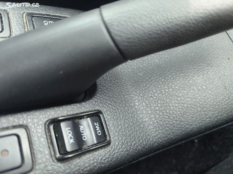 Suzuki SX4 4X4,KRÁSNÝ,95KM,1MAJ74L,VÝBAVA - fotka 12 z 22