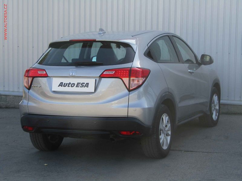 Honda HR-V (2018) 1.5 i-VTEC, Elegance - fotka 4 z 18