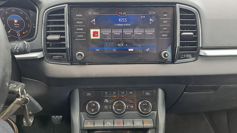Škoda Karoq 1.6TDi Elegance NAVI - fotka 24 z 29