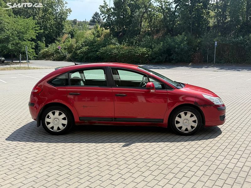 Citroën C4 (2006) 1.6i 16V, 80kw Původ ČR - fotka 6 z 18