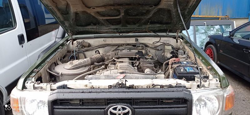 Toyota Land Cruiser (2009) - fotka 11 z 12