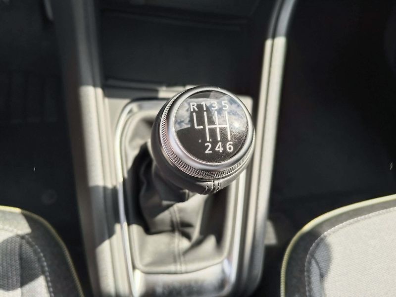 Renault Symbioz (2026) techno mild hybrid 140 - fotka 25 z 27
