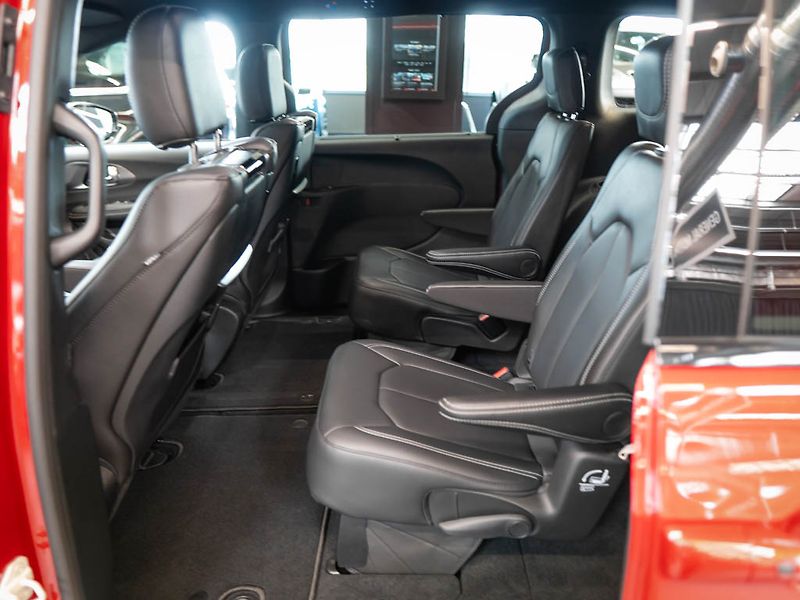 Chrysler Pacifica (2026) 3.6 Select AWD, 360 Cam 2x LCD - fotka 29 z 35