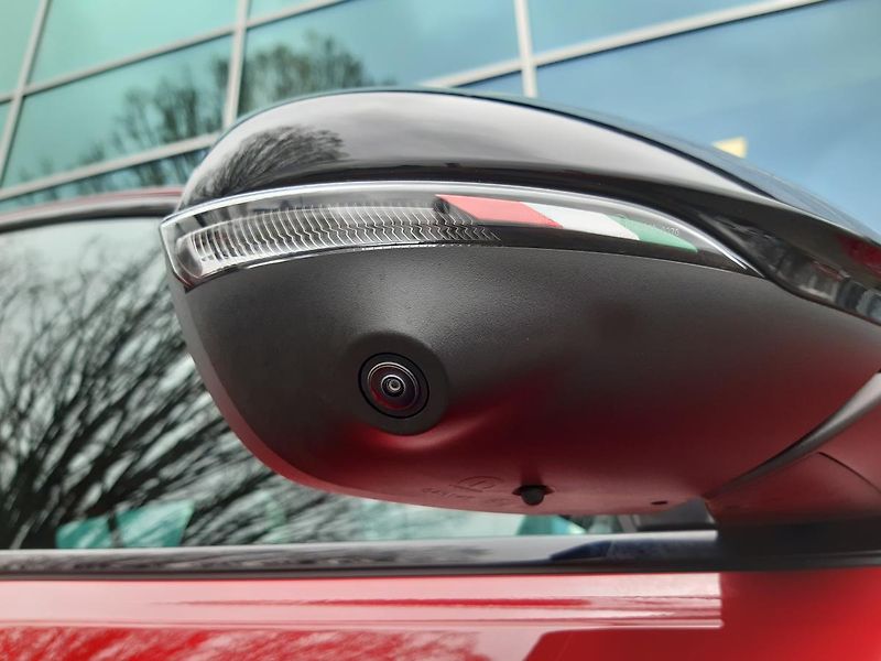 Alfa Romeo Tonale (2023) 1,3 PHEV 280 PS  Veloce - fotka 15 z 48