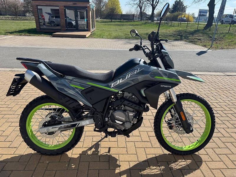 CFMOTO (2026) 250 Dual Sport - fotka 6 z 6