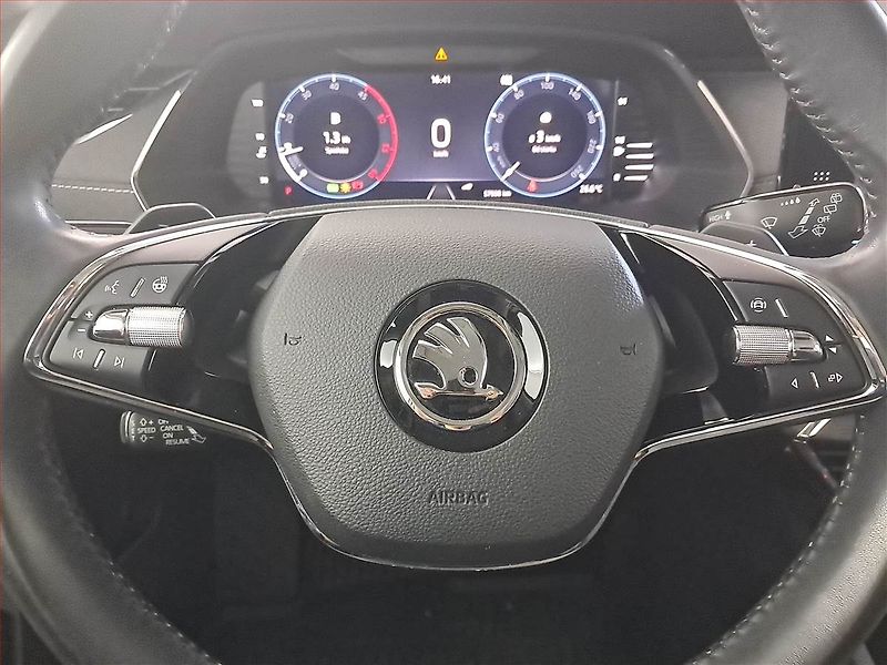 Škoda Octavia (2023) 2.0 TDI - fotka 16 z 22