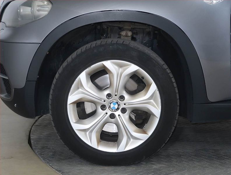 BMW X5 (2011) xDrive40d, 4X4, Automat, Navi - fotka 15 z 19