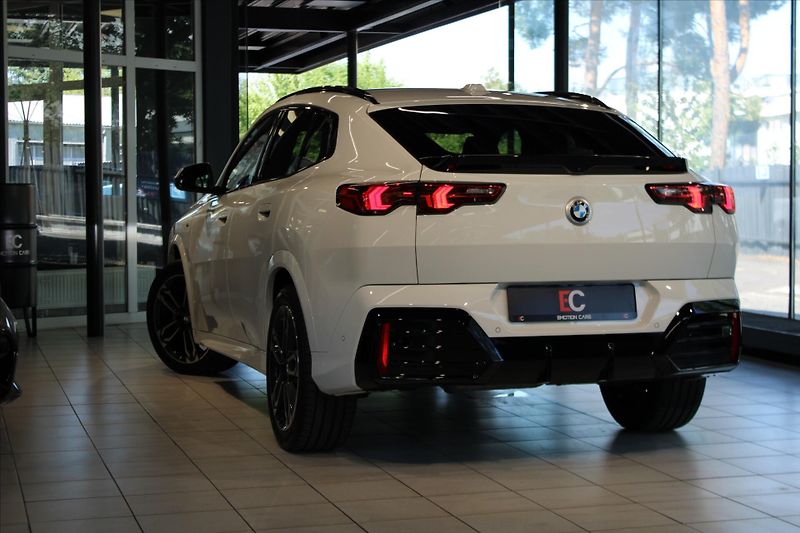 BMW X2 xDrive20d M Sport DAPlus/Pano/ - fotka 33 z 36