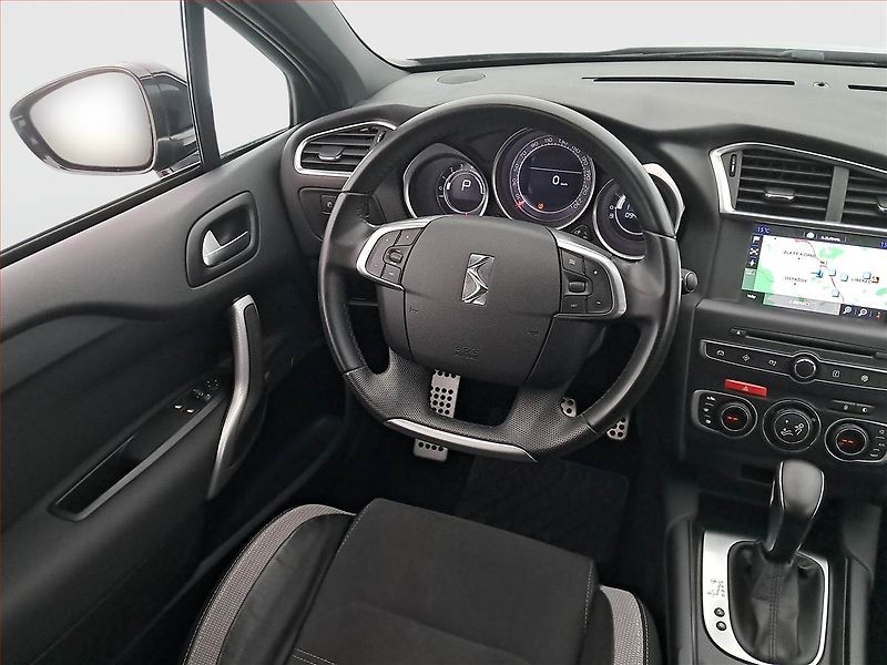 DS Automobiles DS4 (2016) 1.6 BlueHDi, Automat - fotka 7 z 20
