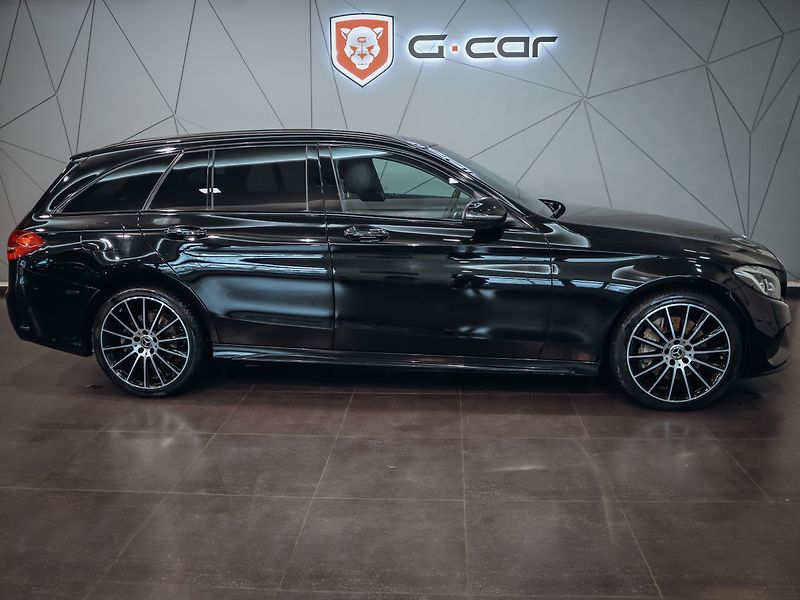 Mercedes-Benz Třídy C C 400 kombi 4MATIC AMG 245 kW - fotka 3 z 19