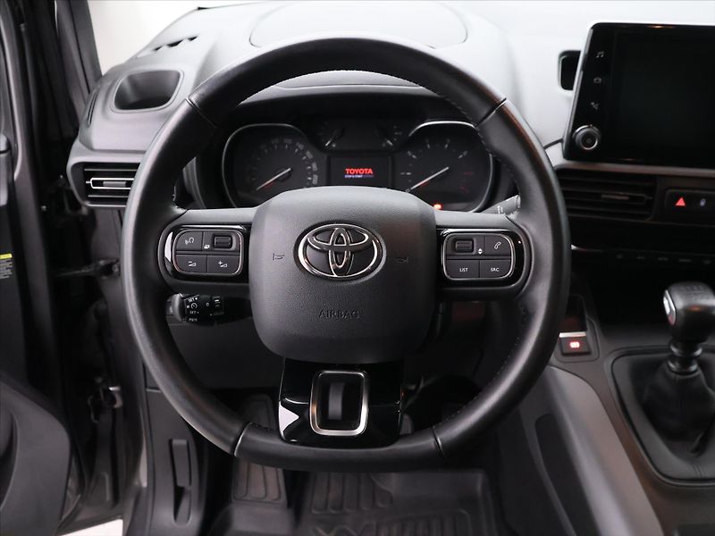 Toyota ProAce City Verso 1,5 D-4D 96kW Family L2 CZ - fotka 15 z 31