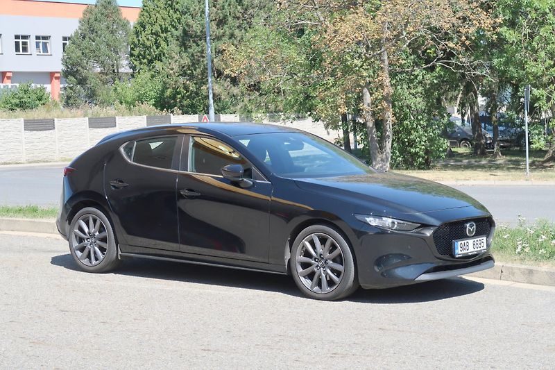 Mazda 3 HB 2,0 G150 AT Plus ČR,servisk - fotka 8 z 37