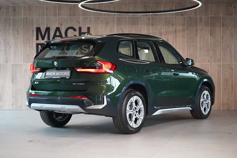 BMW X1 20d xLine, H/K ,Tažné, Head-Up - fotka 9 z 50