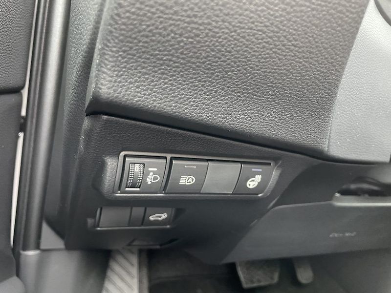 Toyota Corolla Cross 1.8 Hybrid Style ODBĚR 12/2026 - fotka 27 z 29