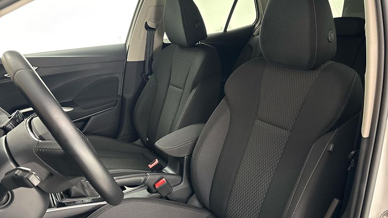 Škoda Fabia 1.0 TSI Style - fotka 15 z 23