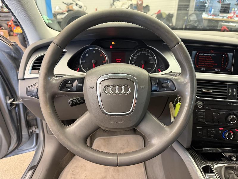 Audi A4 2.0TDI 105 kW - fotka 12 z 20