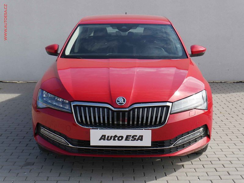 Škoda Superb (2022) 1.5 TSI, ČR, Style, LED - fotka 2 z 21