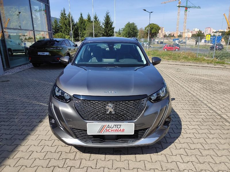Peugeot 2008 (2020) ALLURE 1.2 100k MAN6 1.majitel - fotka 10 z 31