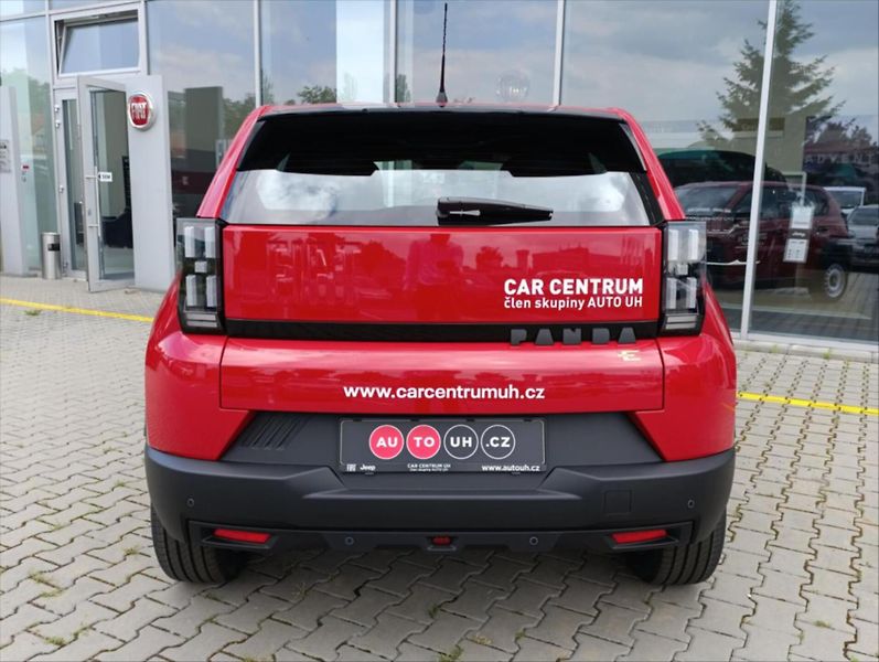 Fiat Grande Panda (2025) 113k BEV 44kWh - fotka 5 z 24