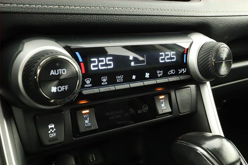 Toyota RAV4 (2023) Comfort 2.5 Hybrid - fotka 14 z 17