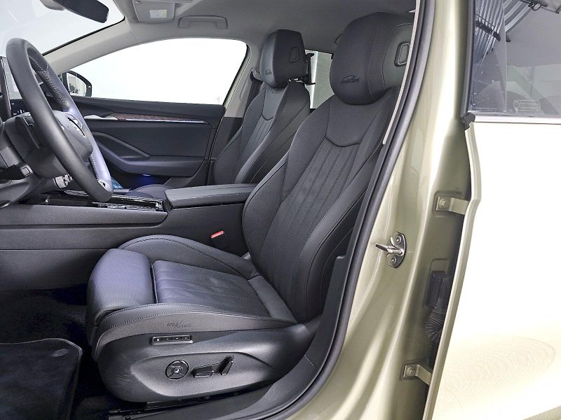 Škoda Superb (2024) 2.0TDi 142kW 4x4 LAURIN A KLEM - fotka 6 z 30