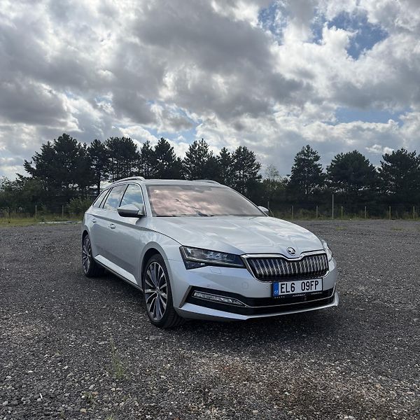 Škoda Superb (2021) Škoda Superb 1.4 TSI IV L&K - fotka 5 z 19
