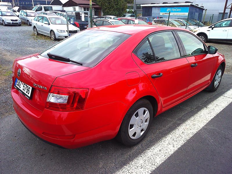 Škoda Octavia 1.6 TDi,66 kW,1.majitel,tažné - fotka 5 z 25