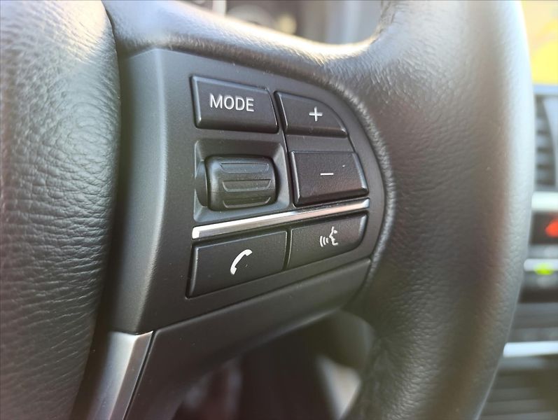BMW X3 2,0 d X-Drive Aut.,Navi,Bi-xen - fotka 30 z 36