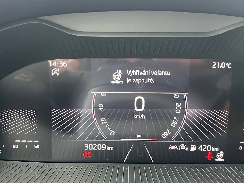 Škoda Karoq (2025) Drive 1,5TSI / 110kW M6F - fotka 20 z 29