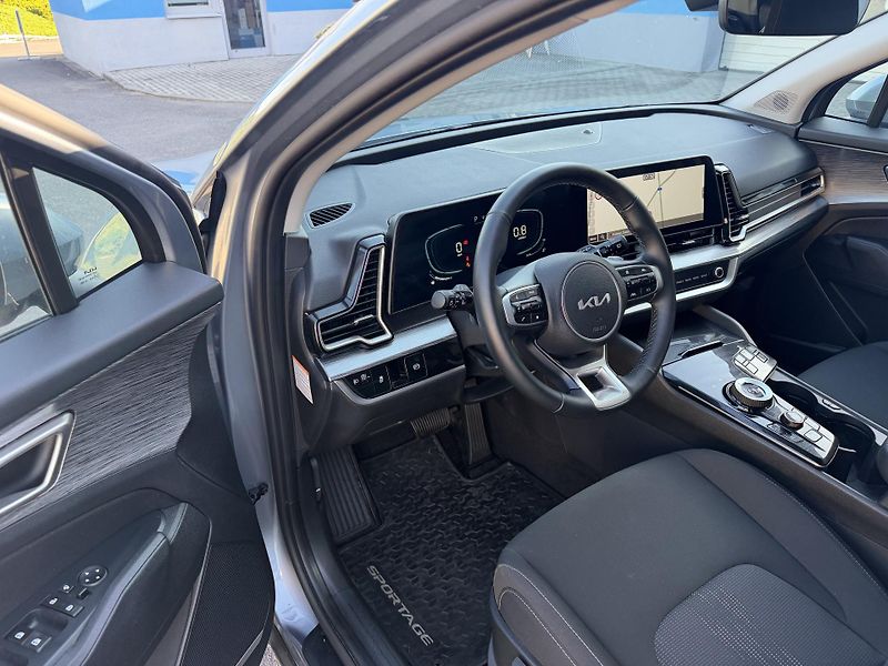 Kia Sportage 1.6 T-GDI 118KW automat navi - fotka 12 z 23