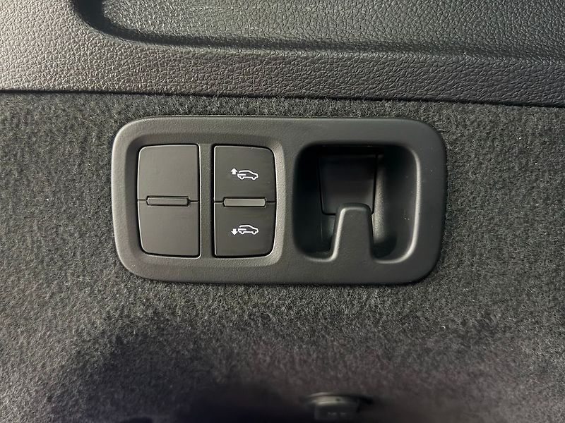 Audi Q7 3.0TDI QUATTRO S-LINE, MATRIX, - fotka 23 z 25