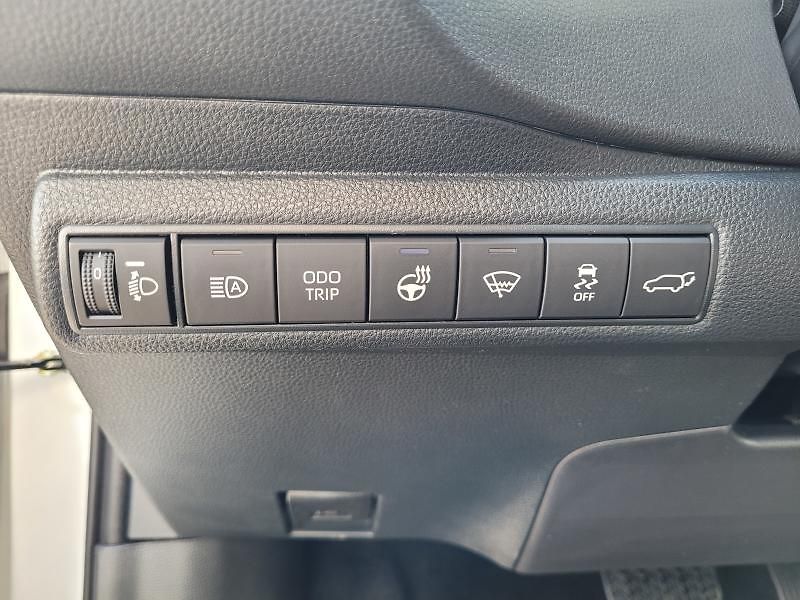 Toyota Corolla (2024) TS 1.8 HEV STYLE - fotka 6 z 24