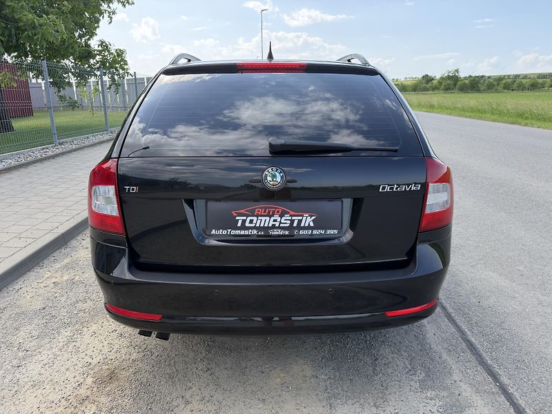 Škoda Octavia (2011) 2,0TDI 103 kW ELEGANCE 1MAJITE - fotka 6 z 48