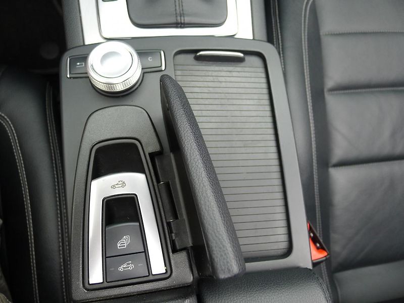 Mercedes-Benz Třídy E E 350 CDI Cabrio - fotka 21 z 30