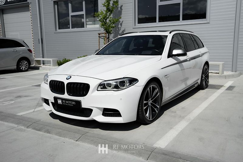 BMW Řada 5 (2013) M550d xDrive 280kW Touring - fotka 4 z 51