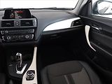 BMW Řada 1 (2016) Urban Line 118d, Automat - náhled 8