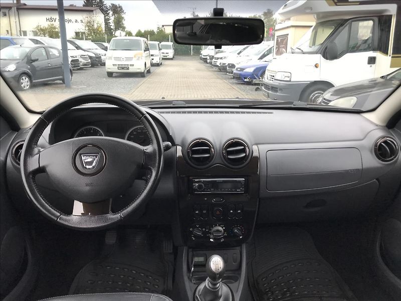 Dacia Duster 1,5 - fotka 9 z 14