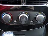 Renault Clio (2018) 0.9 TCe, 1.maj,ČR, AC - náhled 13