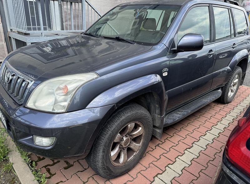 Toyota Land Cruiser (2007) - fotka 9 z 25