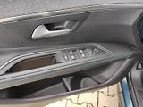 Peugeot 5008 (2021) ALLURE 1.2 MAN6 130k TZ DPH - náhled 25