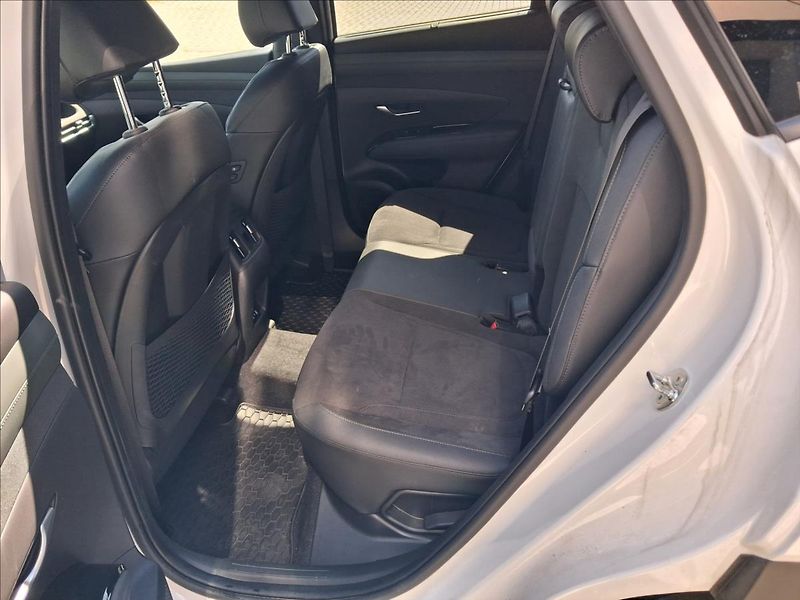 Hyundai Tucson 1,6   TGDI MT 20 YEARS LUXURY - fotka 5 z 11