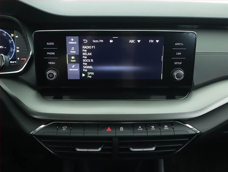 Škoda Octavia (2023) Ambition 2.0 TDI, ČR,1.maj - fotka 12 z 15