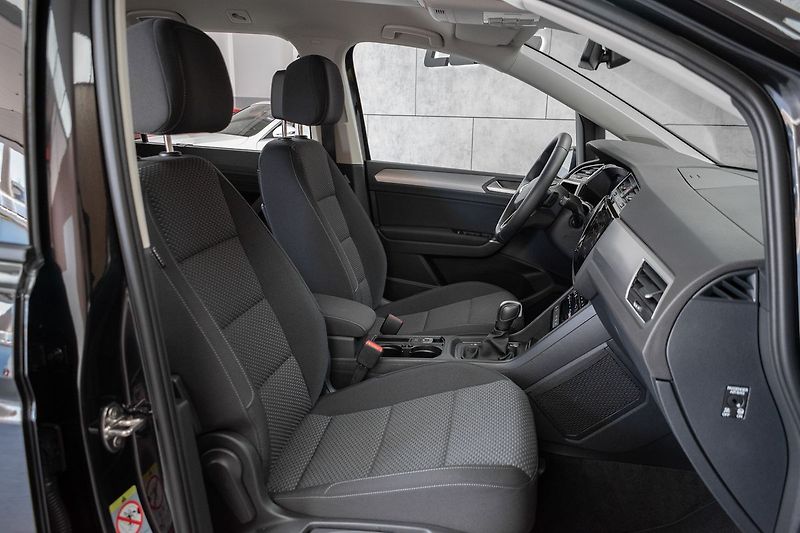 Volkswagen Touran 2.0TDI DSG*TAŽNÉ*7.MÍST*ČR 1.M - fotka 12 z 48